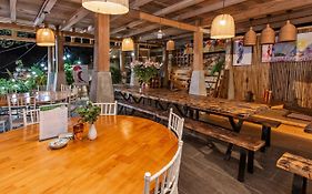 Onsen Villas - Venuestay Hoa Binh